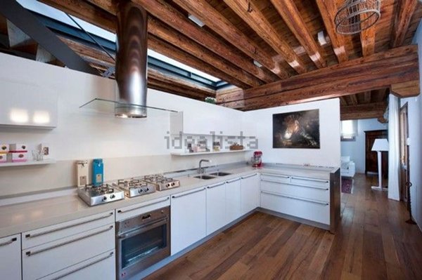 casa indipendente in vendita a Castelfranco Emilia in zona Cavazzona