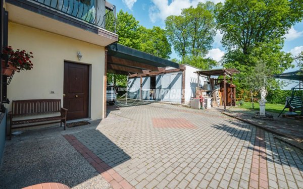 casa indipendente in vendita a Castelfranco Emilia in zona Gaggio