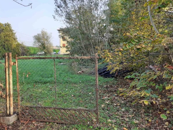 terreno edificabile in vendita a Castelfranco Emilia in zona Gaggio