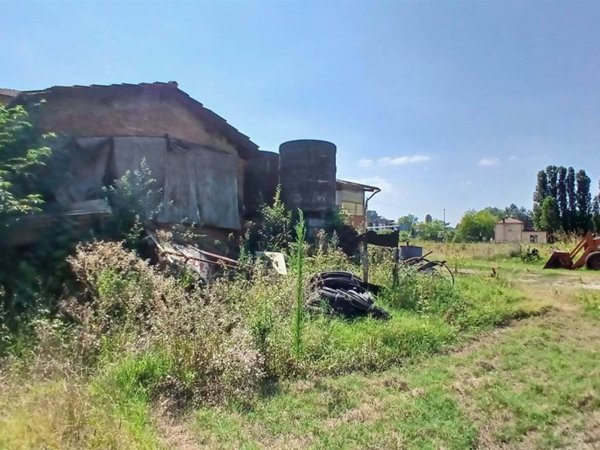 casale in vendita a Castelfranco Emilia in zona Cavazzona