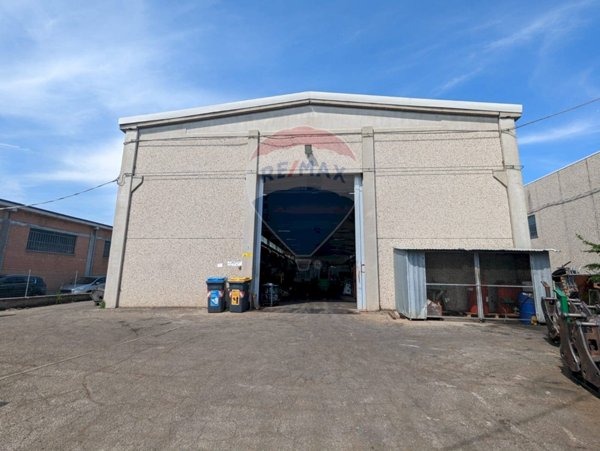 locale commerciale in vendita a Castelfranco Emilia