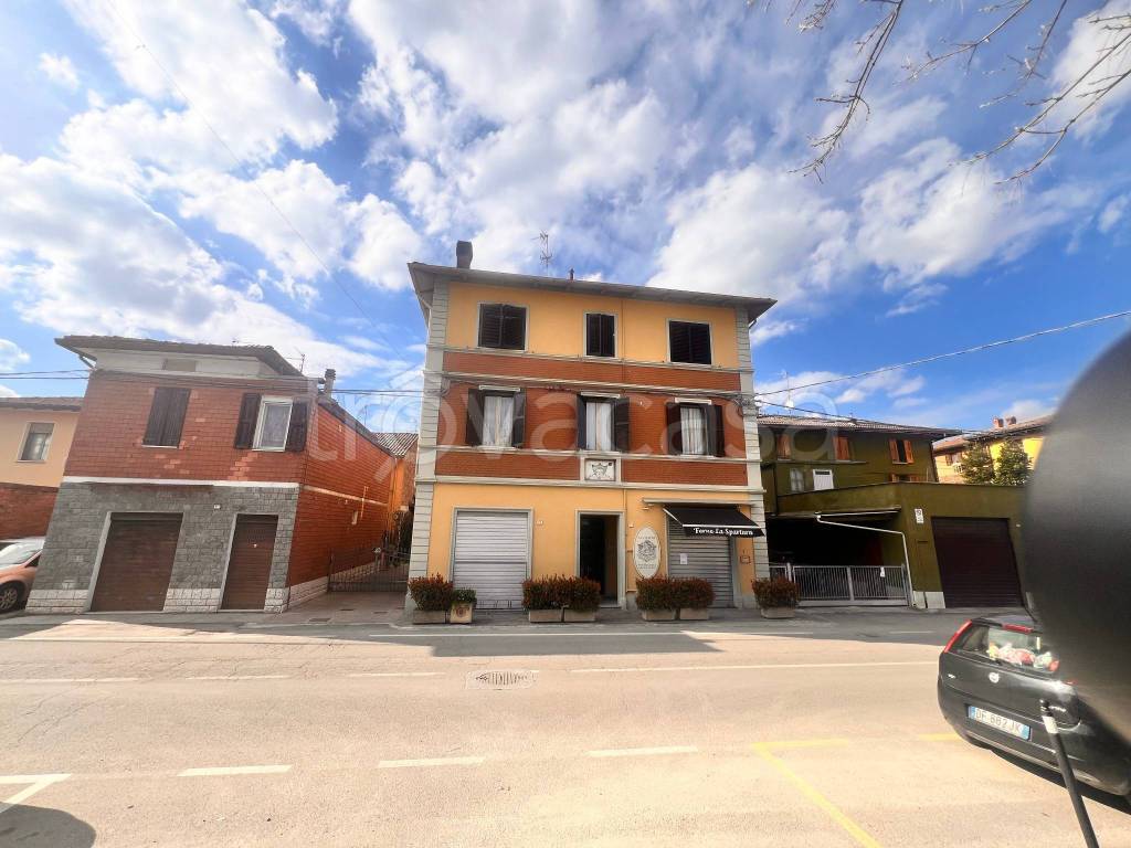 casa indipendente in vendita a Castelfranco Emilia in zona Manzolino