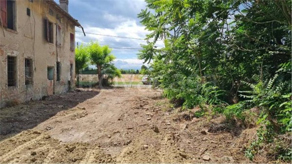 casa indipendente in vendita a Castelfranco Emilia