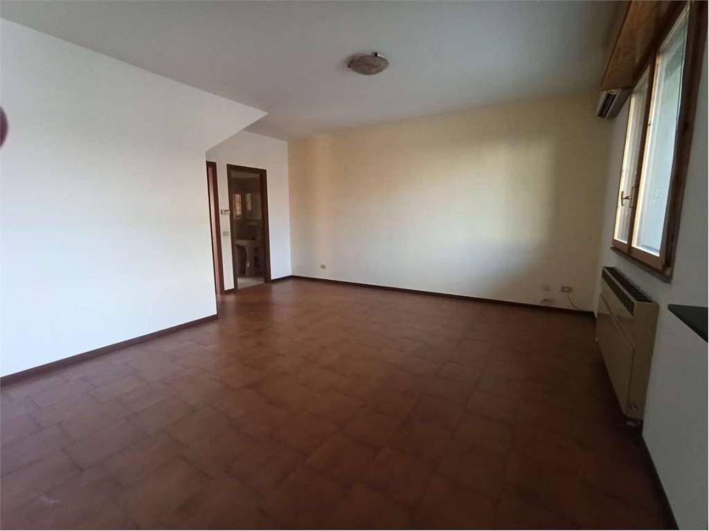 casa indipendente in vendita a Castelfranco Emilia in zona Gaggio