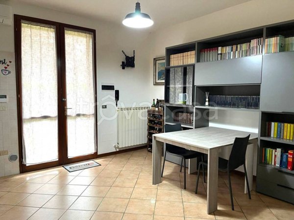 appartamento in vendita a Castelfranco Emilia in zona Cavazzona