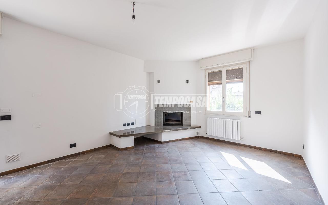 appartamento in vendita a Castelfranco Emilia in zona Piumazzo