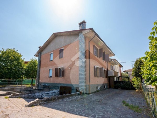 casa indipendente in vendita a Castelfranco Emilia in zona Manzolino