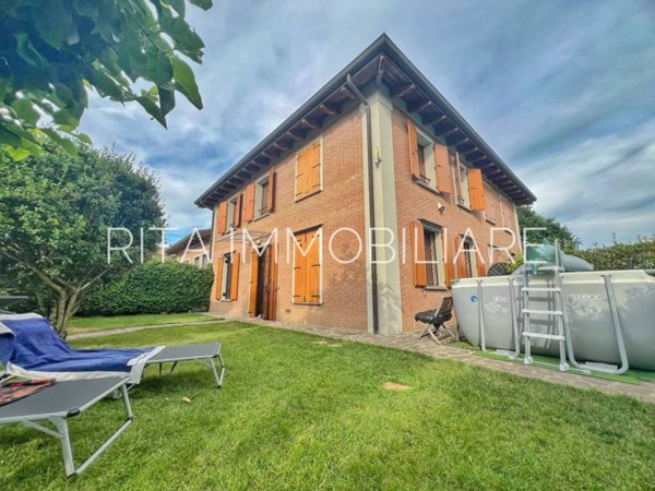 casa indipendente a Castelfranco Emilia in zona Madonna della Provvidenza