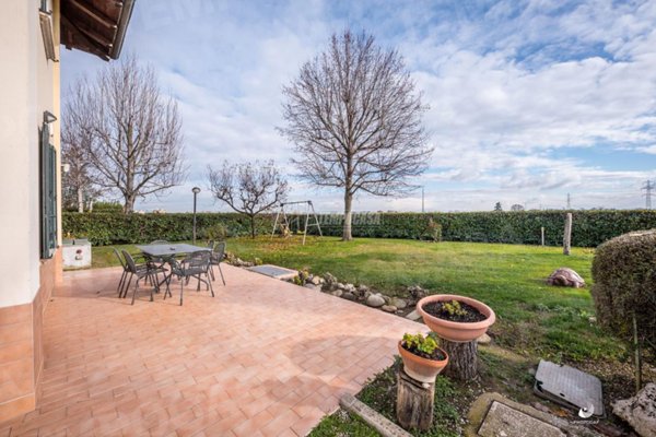 appartamento in vendita a Castelfranco Emilia in zona Cavazzona