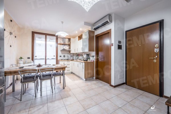 appartamento in vendita a Castelfranco Emilia in zona Piumazzo