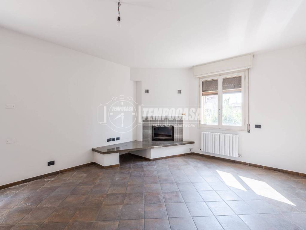 appartamento in vendita a Castelfranco Emilia in zona Piumazzo