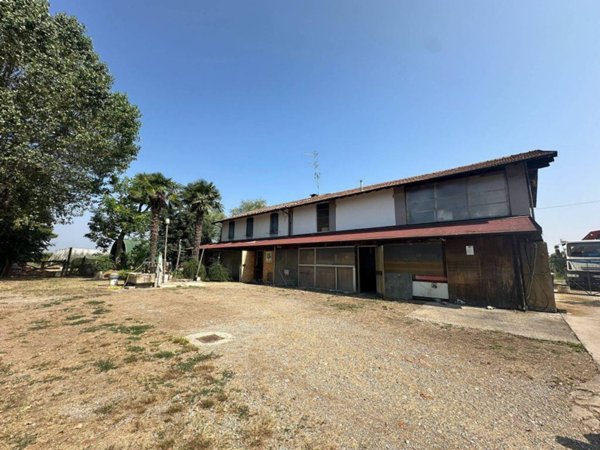 casa indipendente in vendita a Castelfranco Emilia in zona Piumazzo