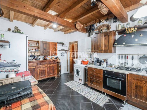 appartamento in vendita a Castelfranco Emilia in zona Piumazzo
