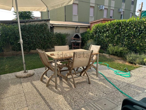 casa indipendente in vendita a Castelfranco Emilia in zona Piumazzo