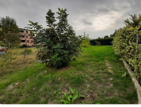 terreno edificabile in vendita a Castelfranco Emilia