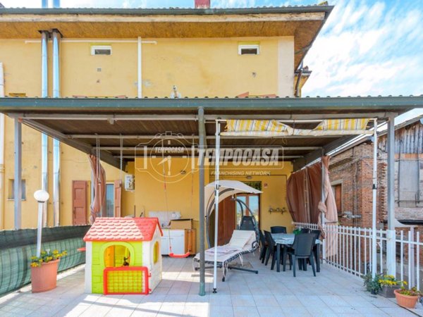 appartamento in vendita a Castelfranco Emilia in zona Piumazzo