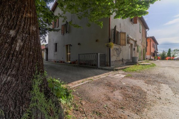 casa indipendente in vendita a Castelfranco Emilia in zona Panzano