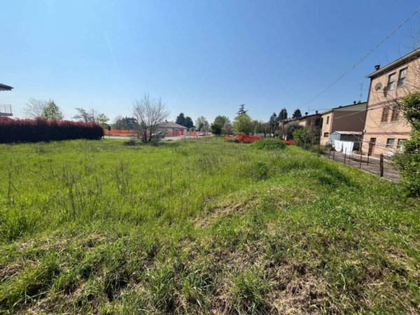 casa indipendente in vendita a Castelfranco Emilia in zona Piumazzo