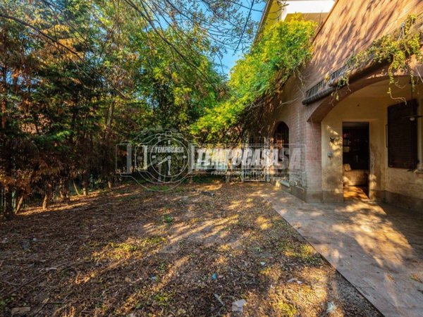 casa indipendente in vendita a Castelfranco Emilia in zona Gaggio