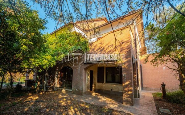 casa indipendente in vendita a Castelfranco Emilia in zona Gaggio