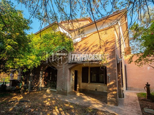casa indipendente in vendita a Castelfranco Emilia in zona Gaggio