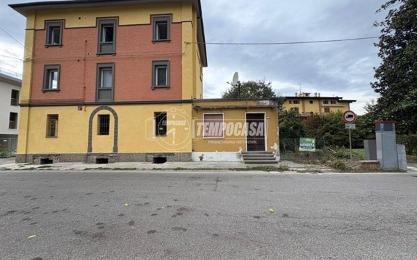 casa indipendente in vendita a Castelfranco Emilia in zona Piumazzo