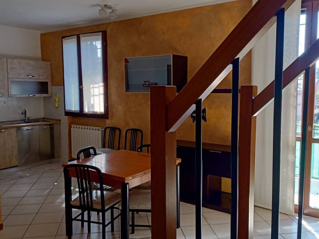 appartamento in vendita a Castelfranco Emilia in zona Cavazzona