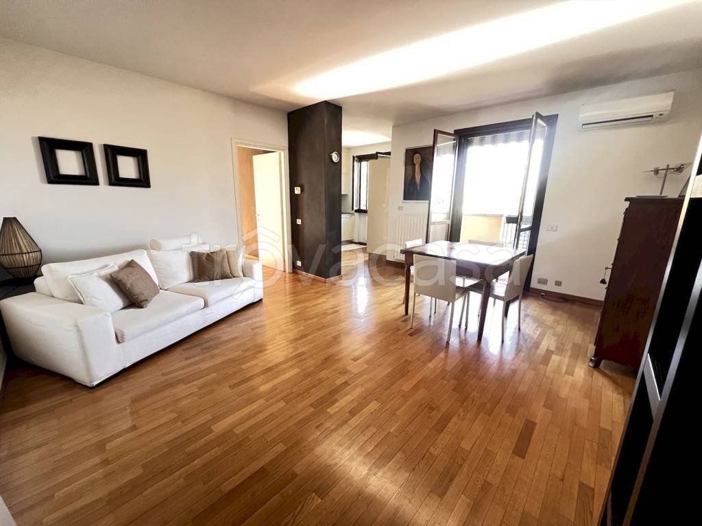 appartamento in vendita a Castelfranco Emilia