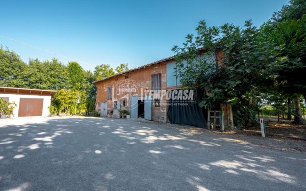 casale in vendita a Castelfranco Emilia in zona Gaggio