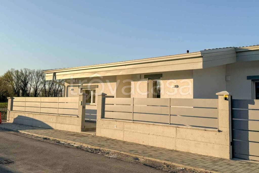 casa indipendente in vendita a Castelfranco Emilia