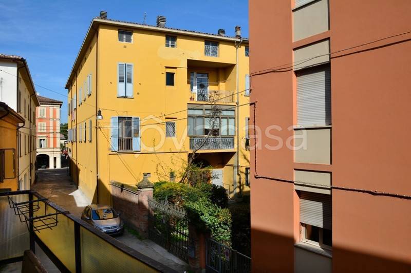 appartamento in vendita a Castelfranco Emilia in zona Piumazzo