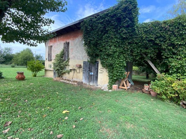 casa indipendente in vendita a Castelfranco Emilia in zona Manzolino