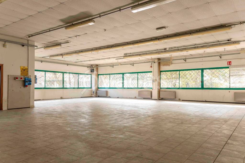 ufficio in vendita a Castelfranco Emilia in zona Cavazzona