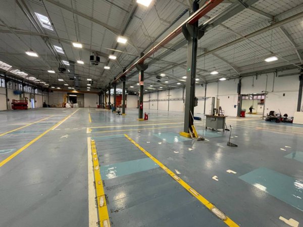 capannone in vendita a Castelfranco Emilia in zona Gaggio