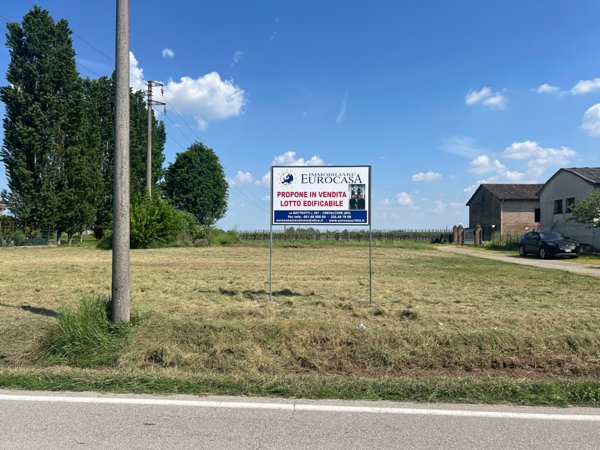 terreno edificabile in vendita a Castelfranco Emilia in zona Riolo