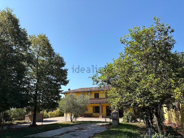 casa indipendente in vendita a Castelfranco Emilia in zona Manzolino