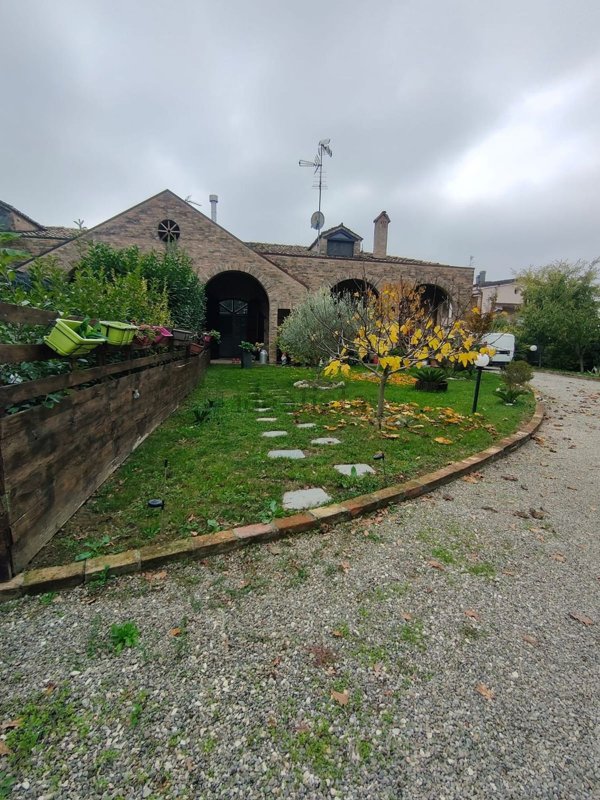 casa indipendente in vendita a Castelfranco Emilia