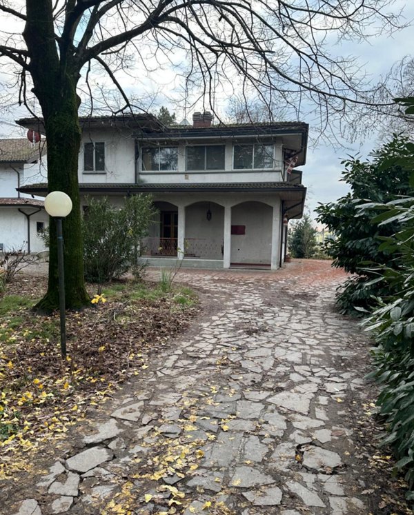 casa indipendente in vendita a Castelfranco Emilia in zona Piumazzo