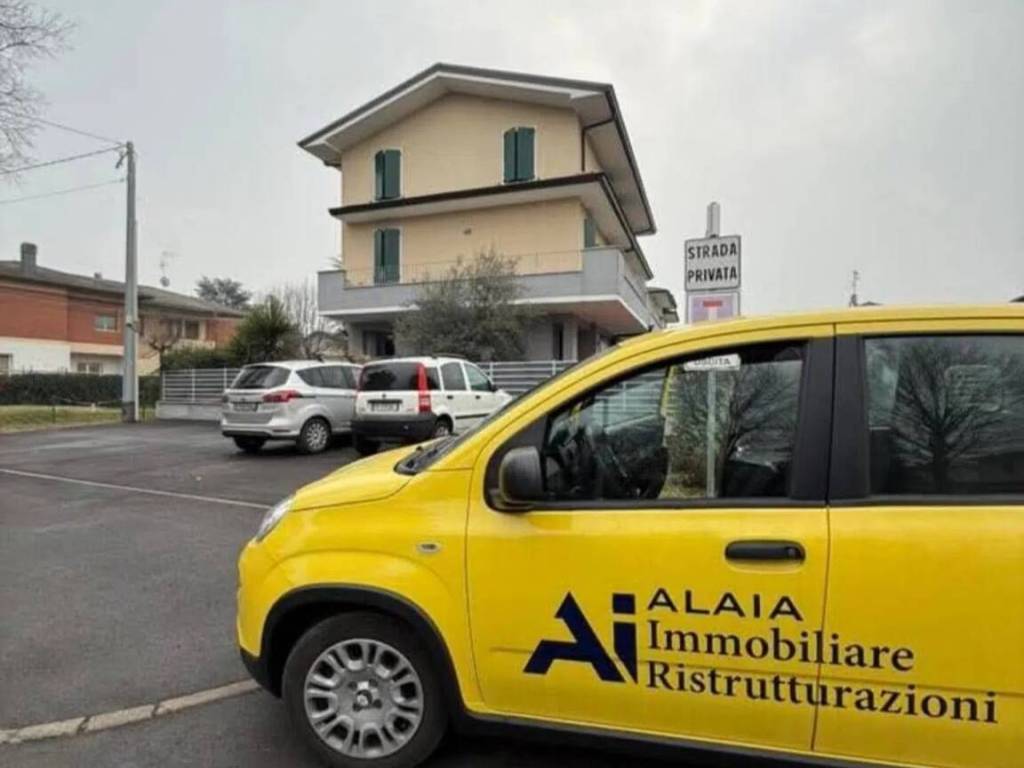 casa indipendente in vendita a Castelfranco Emilia in zona Manzolino