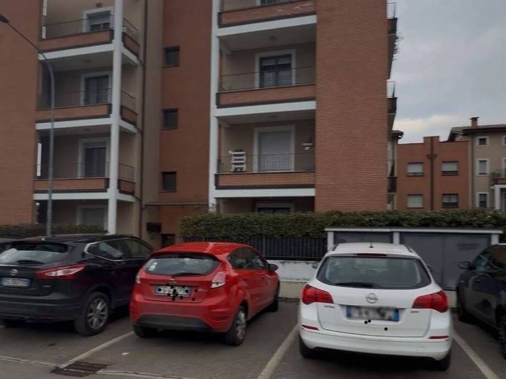 appartamento in vendita a Castelfranco Emilia in zona Piumazzo
