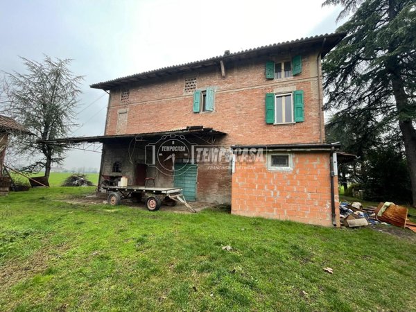 appartamento in vendita a Castelfranco Emilia in zona Piumazzo