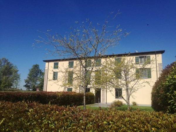 pentavano in vendita a Castelfranco Emilia