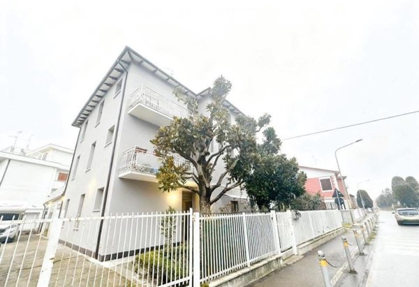 appartamento in vendita a Castelfranco Emilia in zona Cavazzona