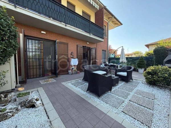 appartamento in vendita a Castelfranco Emilia in zona Cavazzona