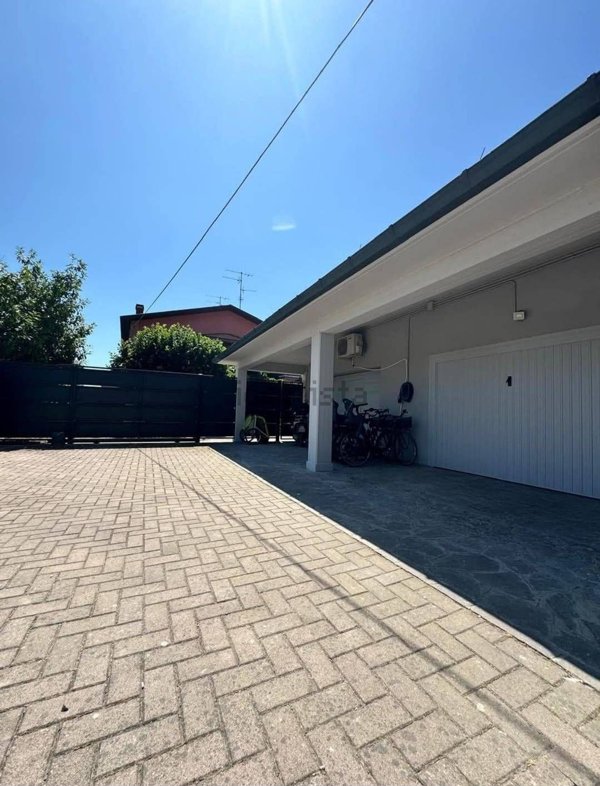 appartamento in vendita a Castelfranco Emilia in zona Panzano