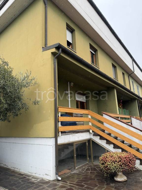 casa indipendente in vendita a Castelfranco Emilia in zona Gaggio
