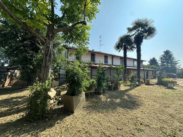 casa indipendente in vendita a Castelfranco Emilia in zona Piumazzo