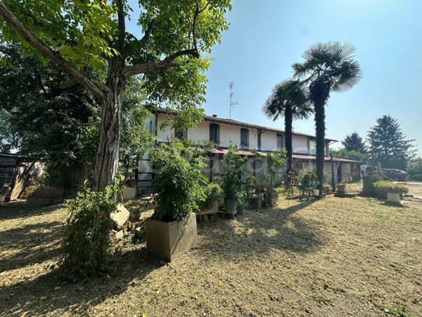 casa indipendente in vendita a Castelfranco Emilia in zona Piumazzo