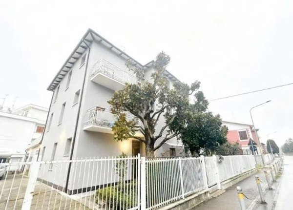 appartamento in vendita a Castelfranco Emilia in zona Cavazzona