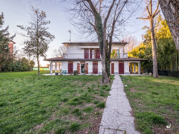 casa indipendente in vendita a Castelfranco Emilia